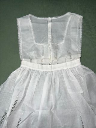 Delantal Fallera Chocolatero Blanco de niña