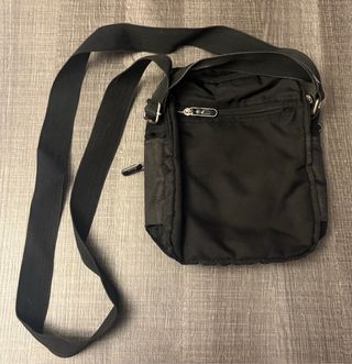 Bolso bandolera hombre Diesel negro