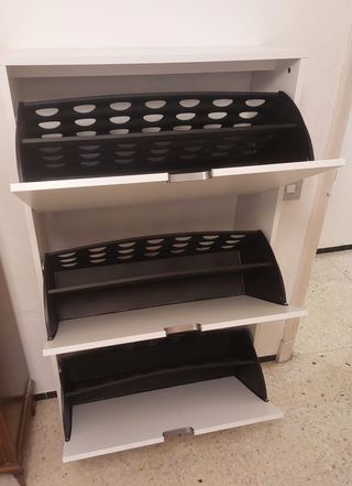 Scaffale scarpiera Ikea bianco a 3 scomparti