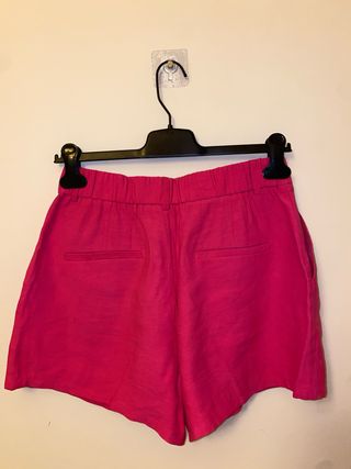 Shorts Stradivarius Morado y Rosa
