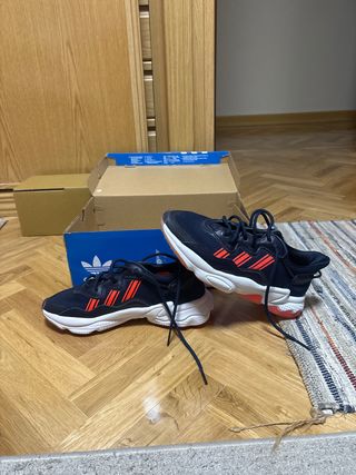 Zapatillas Adidas Ozweego Azul y Rojo