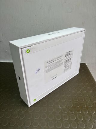 MacBook Air 13”
16 Gb / 256 Gb 