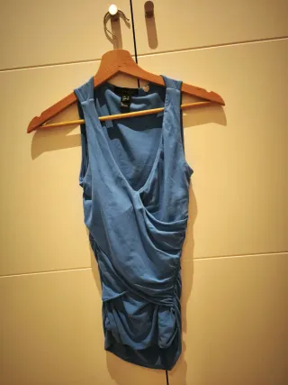 Camiseta sin mangas azul cielo talla XS