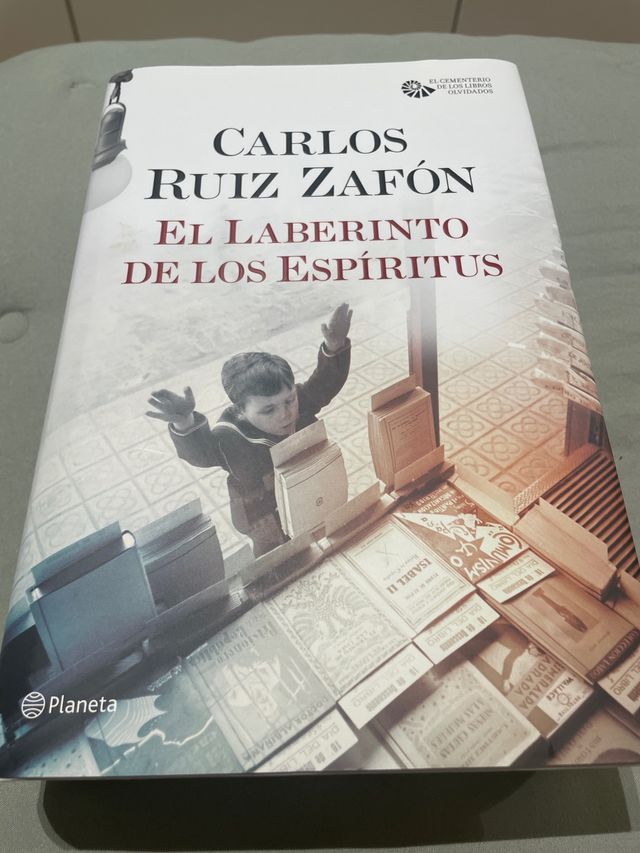 El Laberinto de los Espíritus (Spanish Edition)