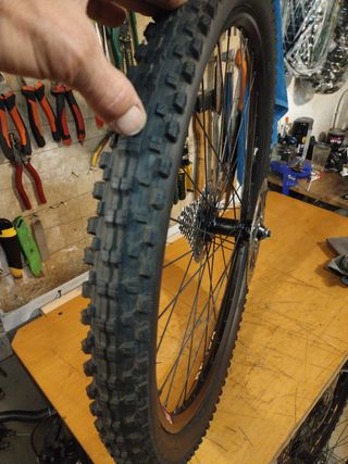 Rueda (26)×2.1.GURPIL( MAVIC) 9 PINIONES.disc160mm
