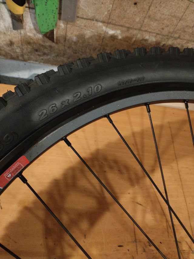 Rueda (26)×2.1.GURPIL( MAVIC) 9 PINIONES.disc160mm