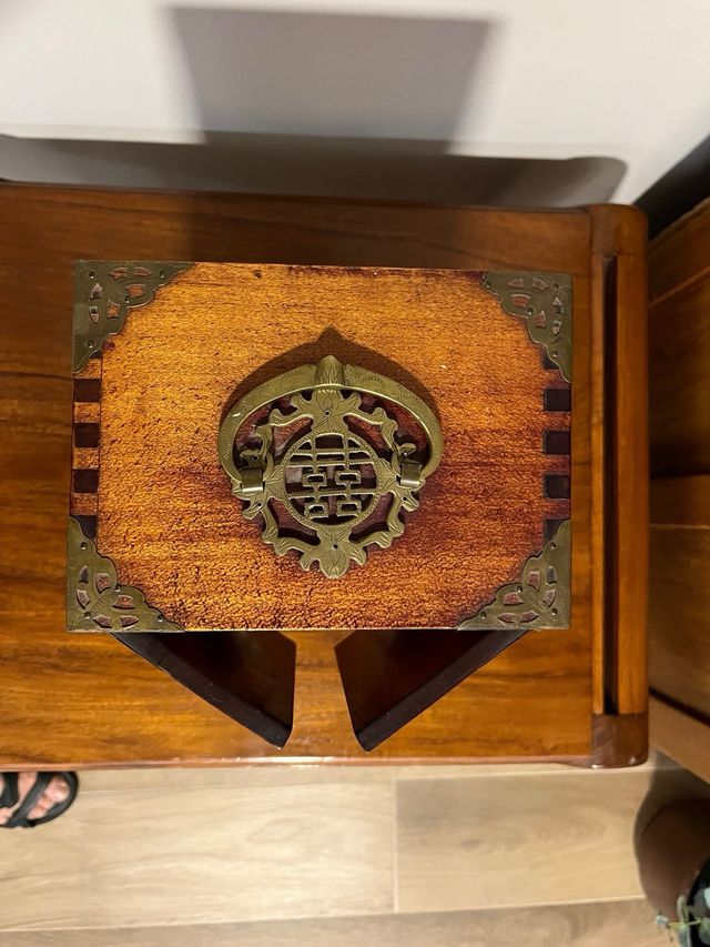 Antiguo joyero chino madera y jade