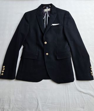 Americana Zara Azul Marino con Botones Dorados