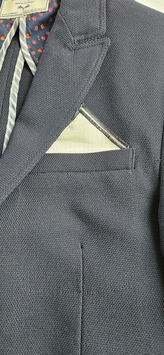 Americana Zara Azul Marino con Botones Dorados