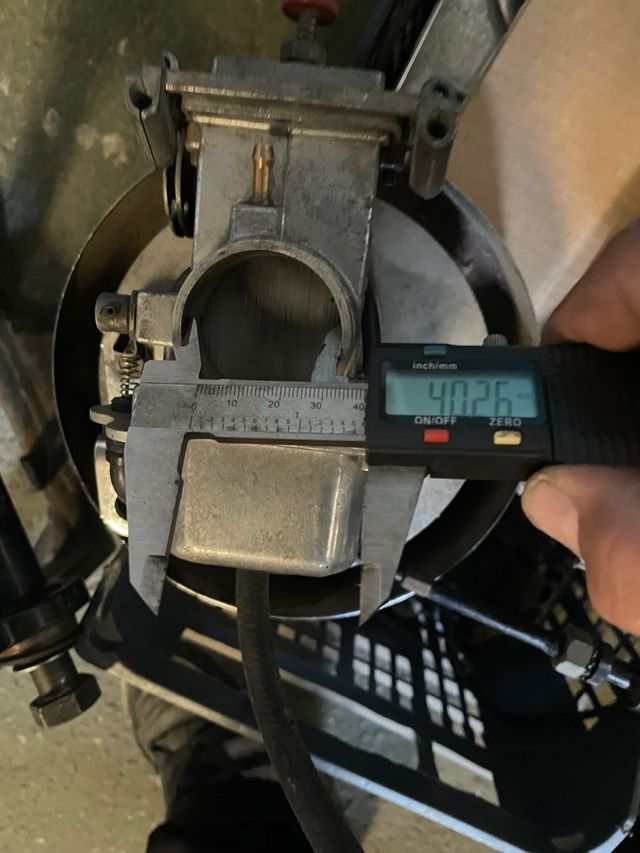 Carburador Edelbrock y Filtro Harley Evo 1340