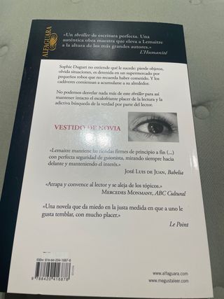 Vestido de novia (Alfaguara Negra) (Spanish Edi...