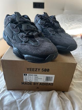 Adidas Yeezy 500 Utility Black Talla 40.5