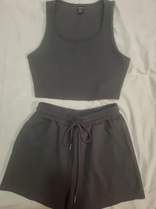 Conjunto Shein gris talla S
