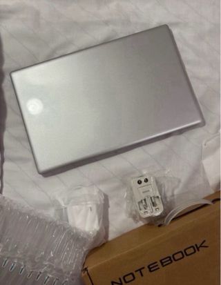 Portátil 16GB RAM 1TB SSD SIN USAR