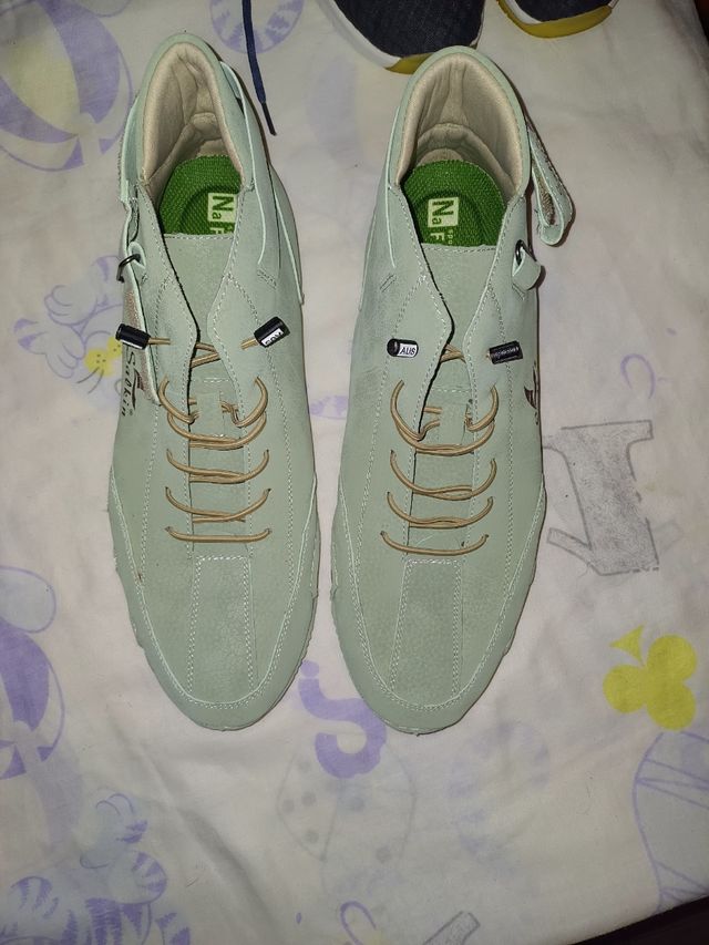 Botas de couro verde