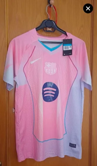 Camiseta Nike Rosa y Morada
