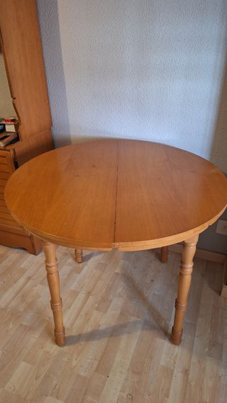 Mesa extensible de madera