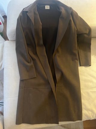 Chaqueta Zara efecto ante marrón