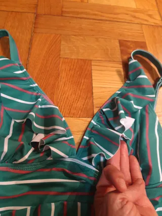 Bañador Talla 44 Rayas Verde y Rojo