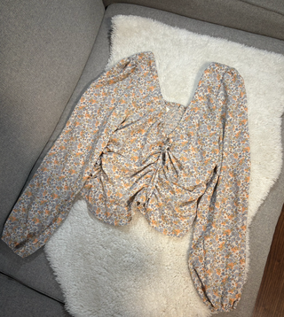 Top Cropped Floral Fruncido Escote Lazo Talla S