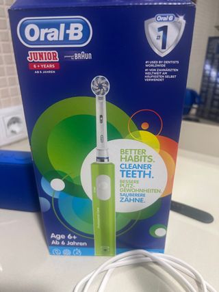 Cepillo Dental Eléctrico Oral-B Junior