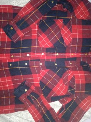 Camisa a cuadros roja y negra