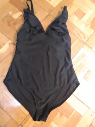Bañador negro talla 44