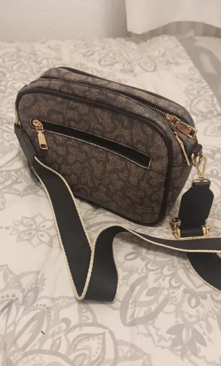 Bolso bandolera marrón y dorado