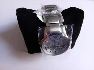 Reloj elegante