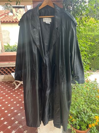 Trench de piel Charles Klein negro