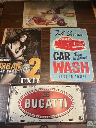 Piatti decorativi in metallo vintage