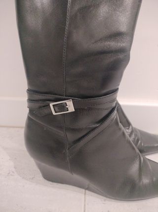 Botas altas de piel Clarks negras