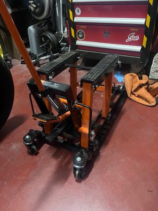 Gato hidráulico elevador para motos
