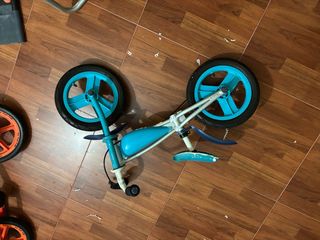 Bicicleta infantil azul