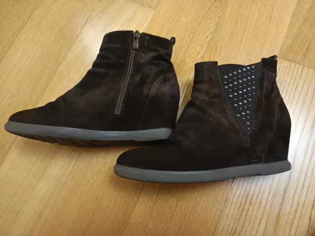 Botines ante marrónes talla 38