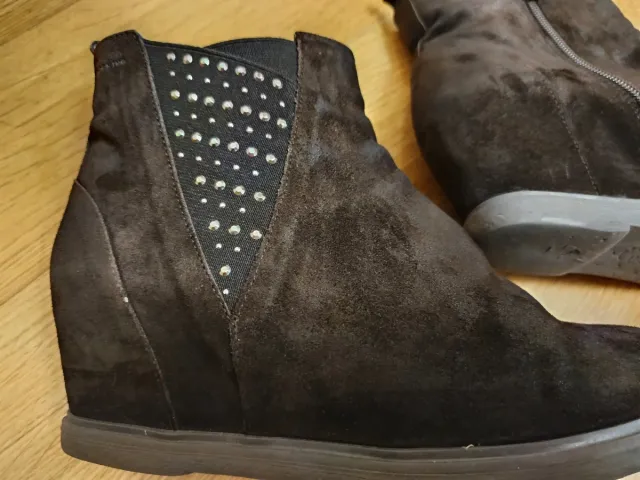 Botines ante marrónes talla 38