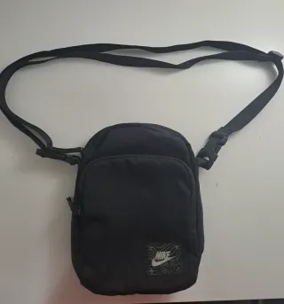 Bandolera Nike Negra
