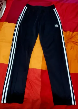 Chandal deportivo Adidas negro