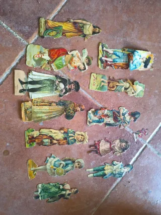 Cromos antiguos troquelados de papel