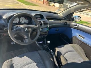 Peugeot 206 2001