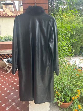 Trench de piel J. Roca negro