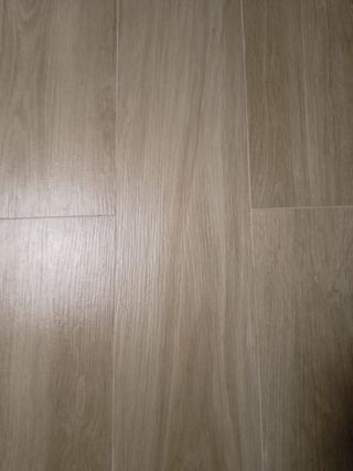 Suelo porcelánico imitación madera