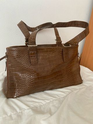 Bolso marrón estampado cocodrilo