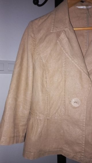 Chaqueta Beige Marks & Spencer.