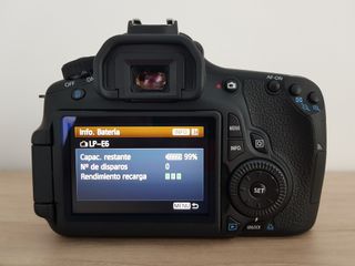 Canon EOS 60D + Objetivo EF-S 17-85mm + Accesorios