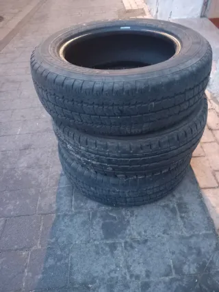 3 Neumáticos 195/65 R16 65c