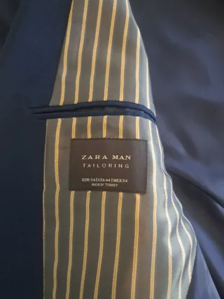 Traje de hombre azul