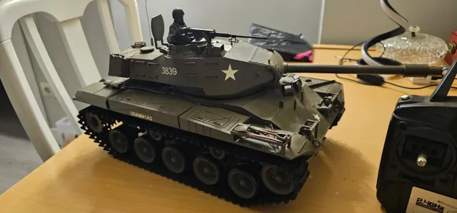 Tanque radiocontrol militar USAMA41A3