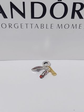 Charm Pandora abanico zapato y tacón