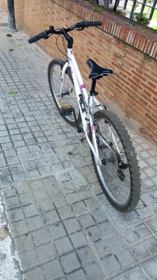 Bicicleta Mujer Talla S Blanca